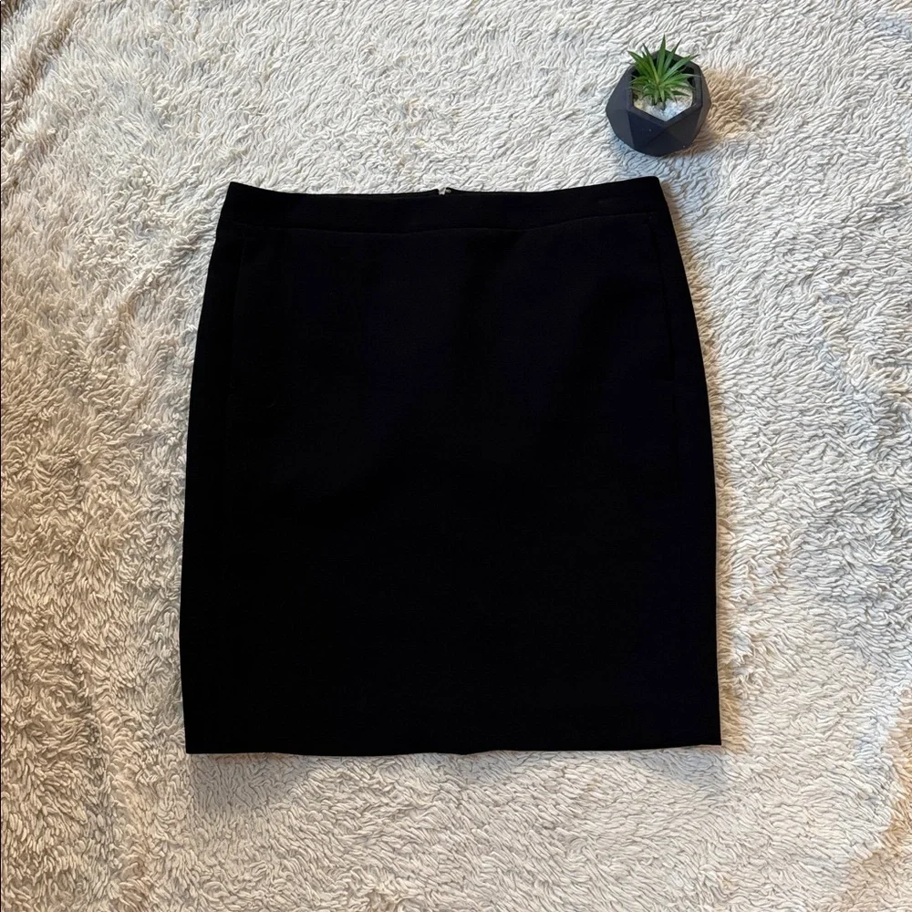 J. Crew the pencil skirt Black Size 12